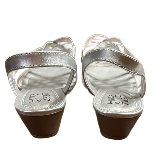 Women’s Naturalizer Silver Strappy 1 Inch Wedge Sandals - Size 8M - NWOT - Picture 7 of 7
